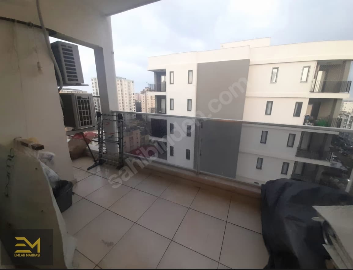 EMLAK MARKASI'ndan BARAJYOLU CADDE ÜZERİ EŞYALI CAZİP DAİRE