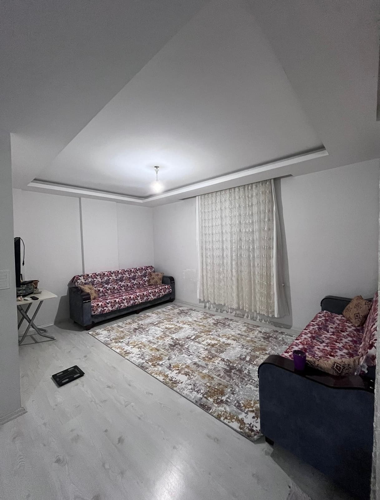 EMLAK MARKASI'ndan SARIÇAM'DA CAZİP 2+1 DAİRE!!