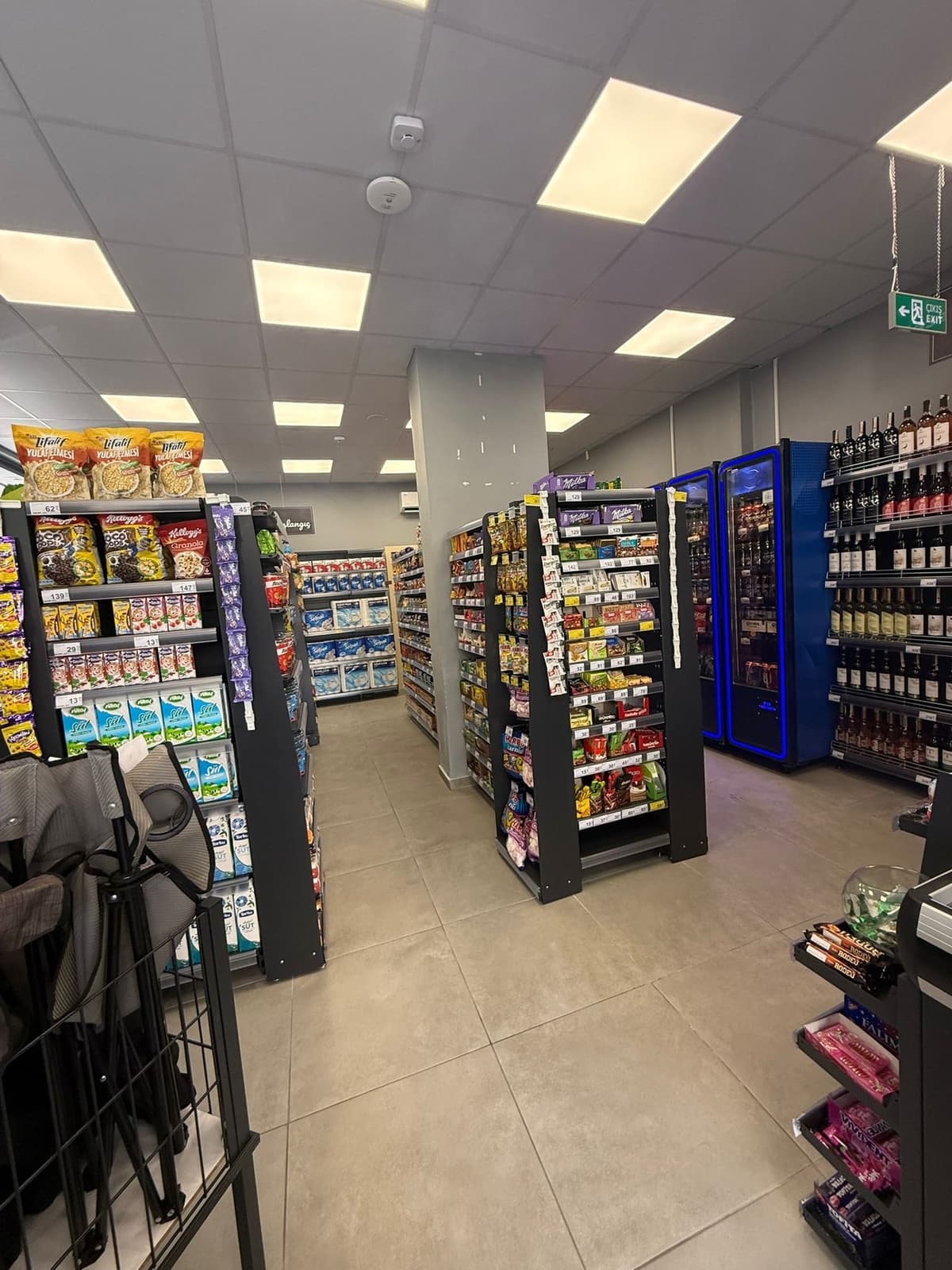 EMLAK MARKASI'ndan CARREFOURSA EXSPRES CİRO GETRİLİ DEVREN !